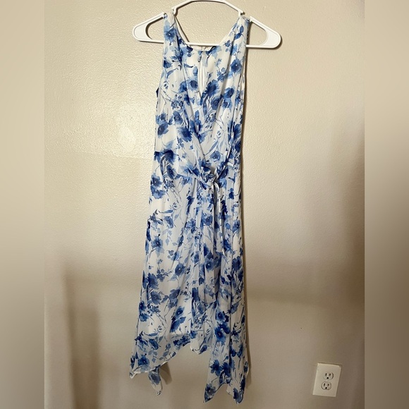 Karl Lagerfeld Flowy Blue & White floral dress sz 2 - Picture 4 of 7